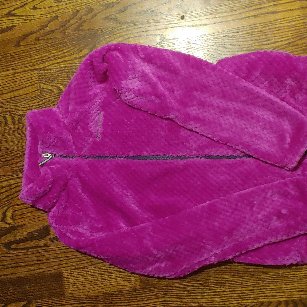 Cozy fleece jacket in hot pink